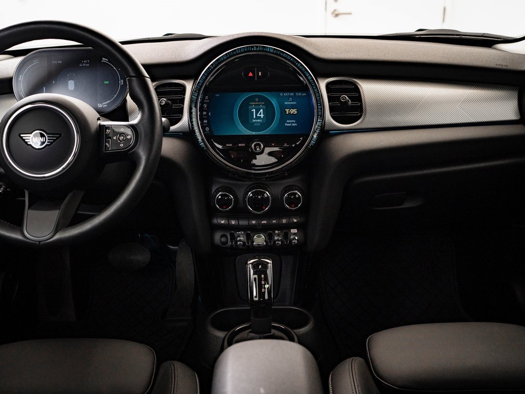 Used 2024 MINI Cooper SE image 33