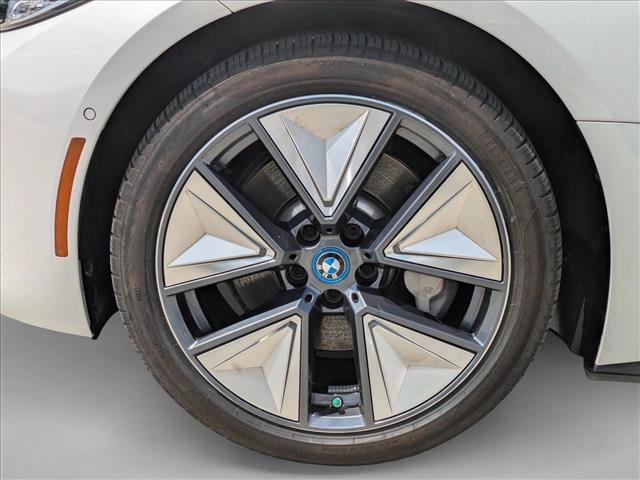 Used 2023 BMW i4 eDrive35 RWD image 25