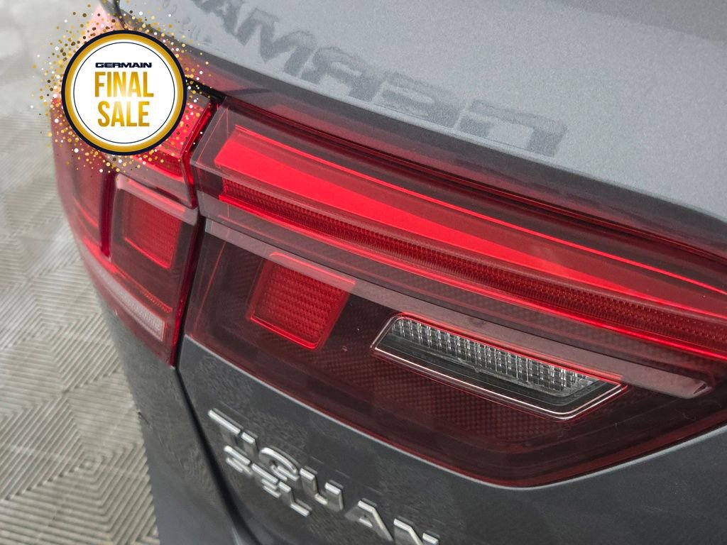 Used 2020 Volkswagen Tiguan SEL Premium R-Line image 13