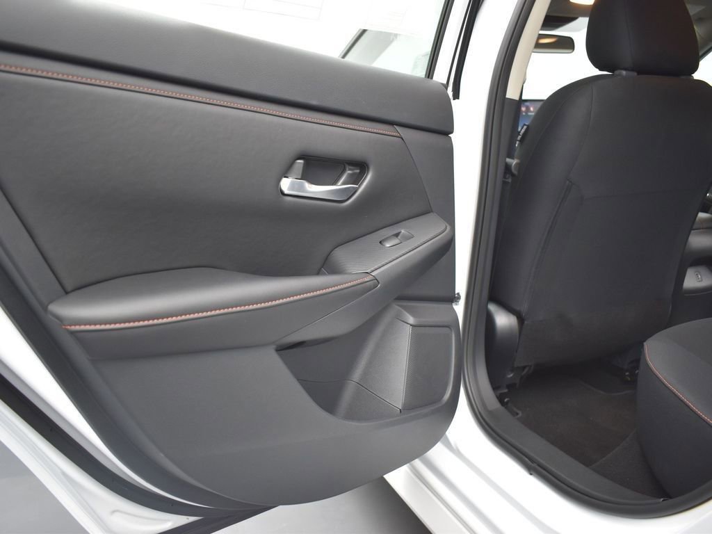 New 2025 Nissan Sentra SR image 16