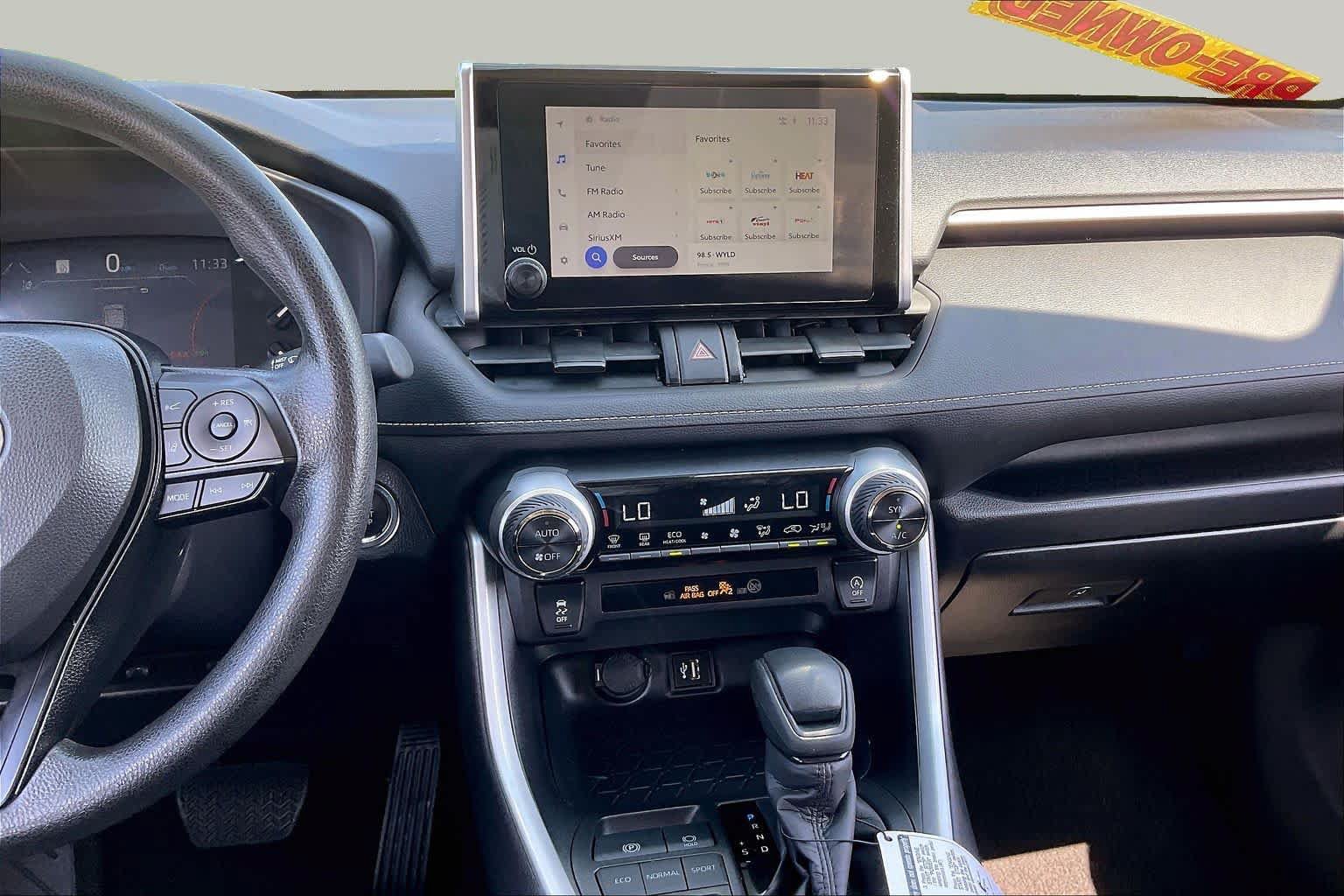 Used 2025 Toyota RAV4 XLE FWD image 7