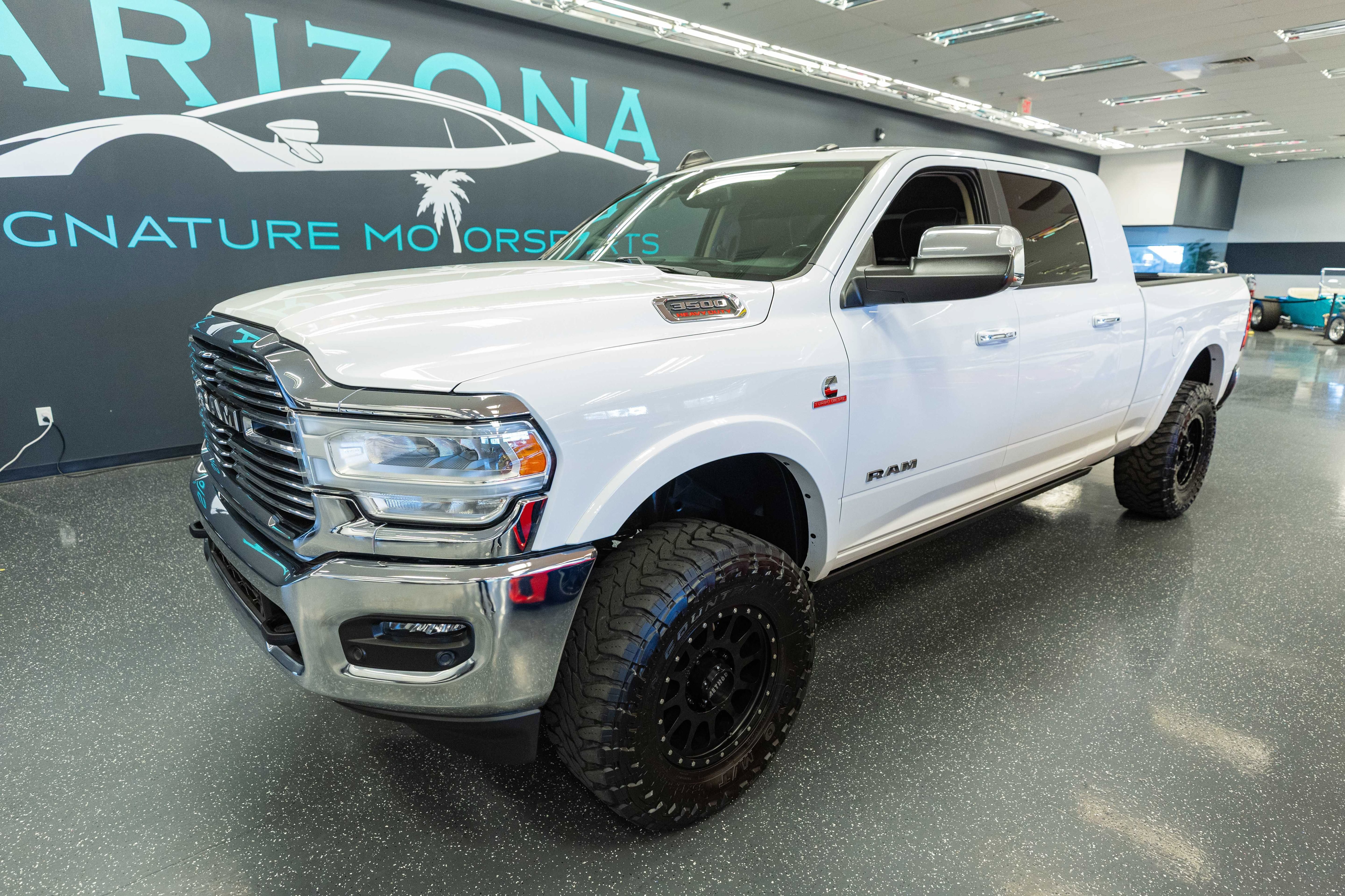 Used 2020 RAM 3500 Laramie AWD/4WD image 2