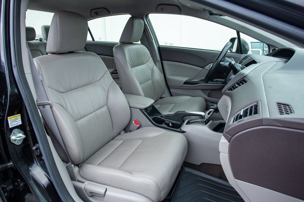 Used 2012 Honda Civic Hybrid Sedan image 17