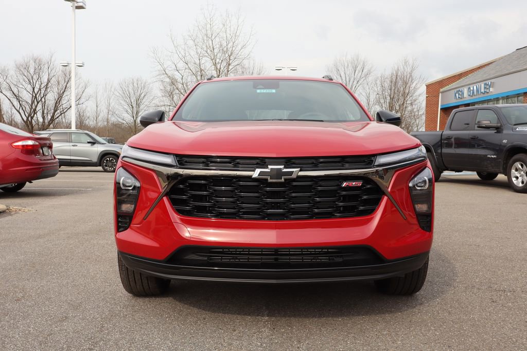 New 2026 Chevrolet Trax RS w/ Driver Confidence Package FWD image 5