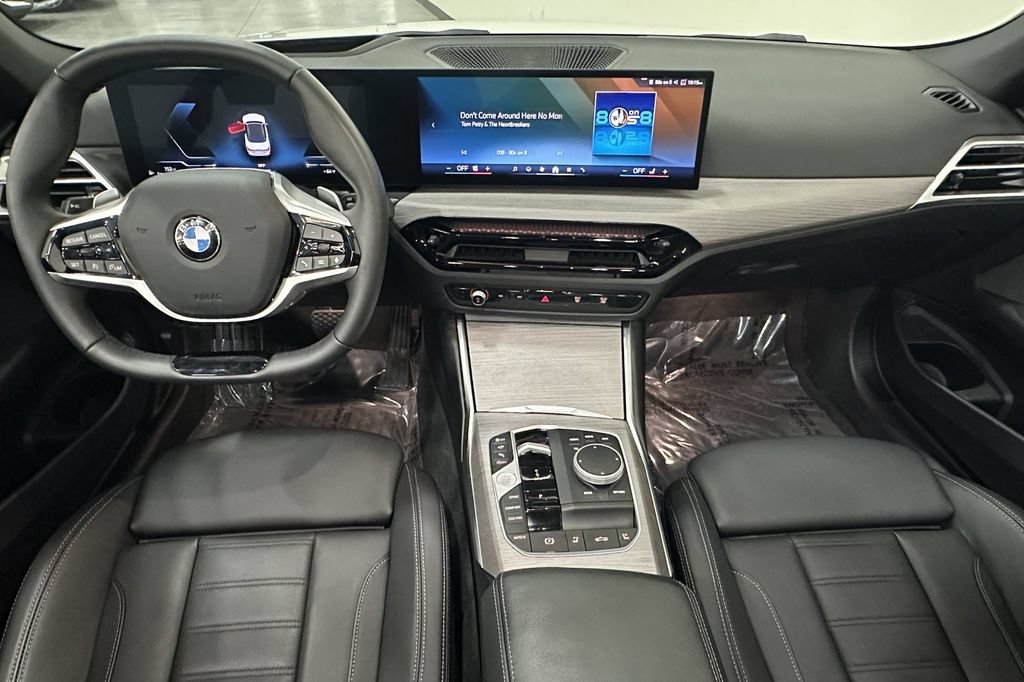 Used 2025 BMW 430i Convertible w/ Premium Package RWD image 16
