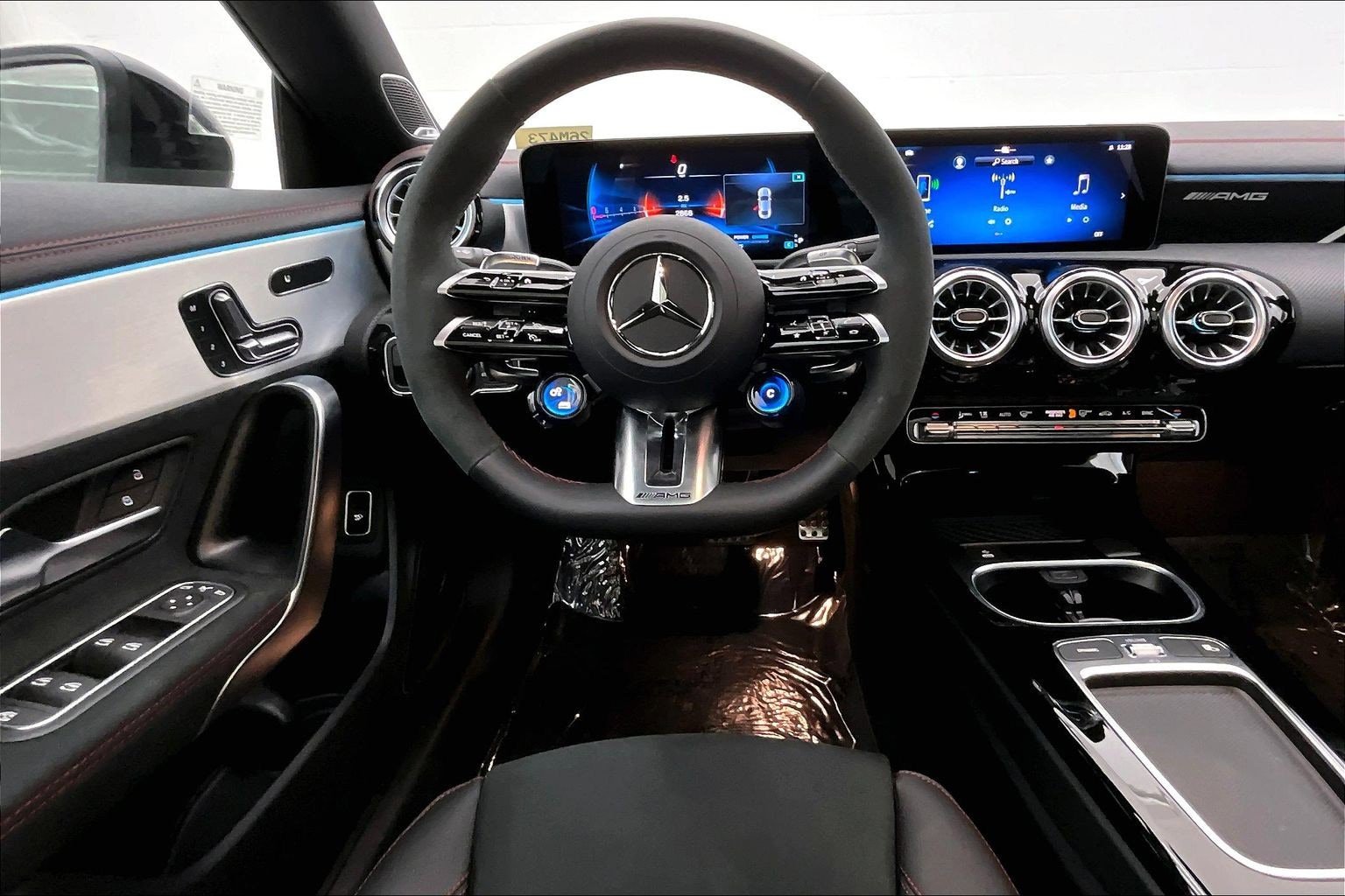 Used 2026 Mercedes-Benz CLA 35 AMG 4MATIC image 4