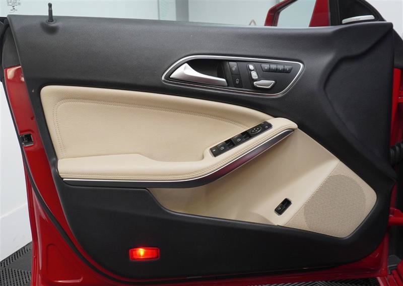 Used 2017 Mercedes-Benz CLA 250 image 26