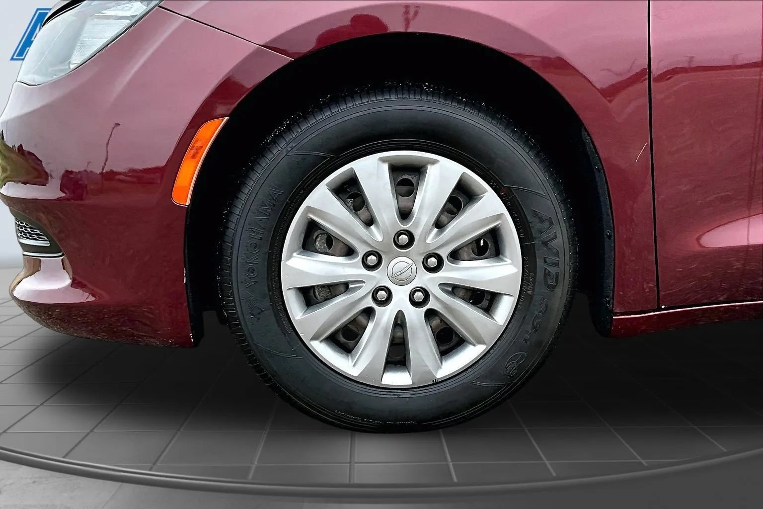 Used 2021 Chrysler Voyager L FWD image 31