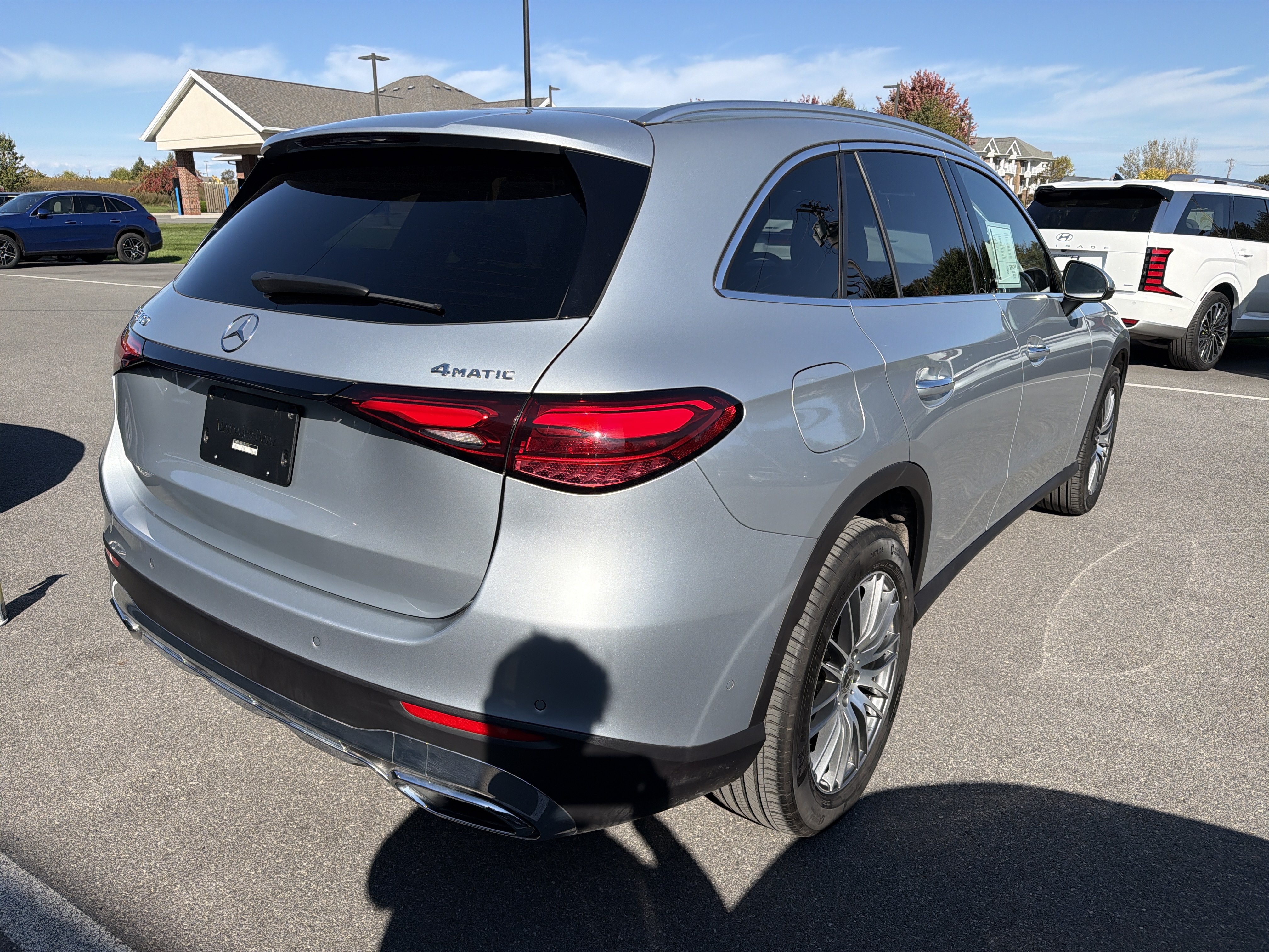 Used 2026 Mercedes-Benz GLC 300 4MATIC image 7