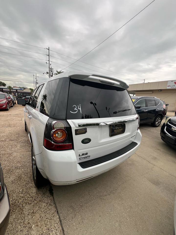 Used 2014 Land Rover LR2 AWD/4WD image 5