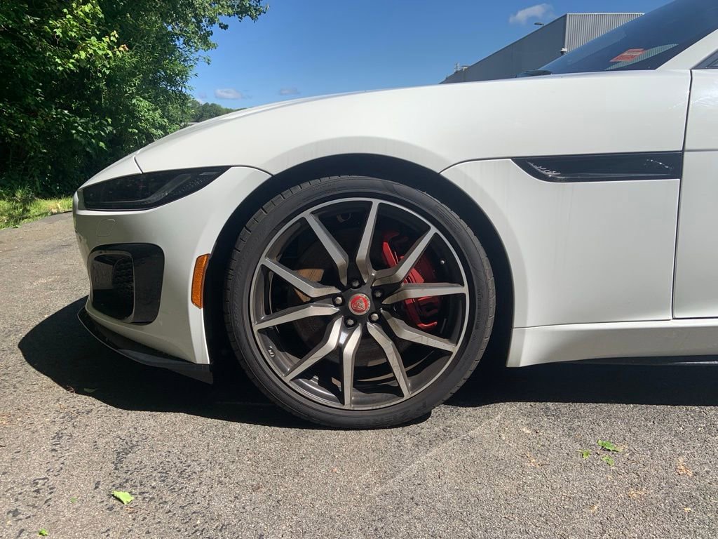 Used 2023 Jaguar F-TYPE R image 11