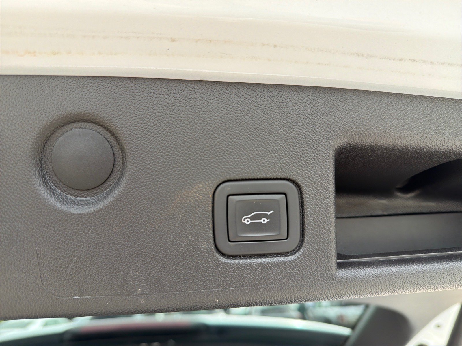 Used 2024 Chevrolet Equinox LT w/ LPO, Floor Liner Package FWD image 22