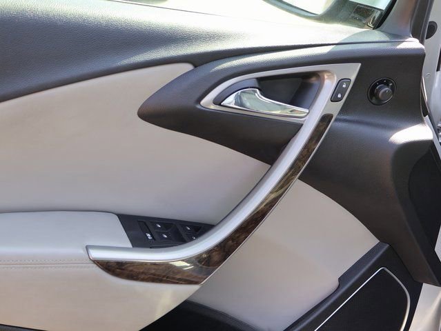 Used 2012 Buick Verano Convenience image 21