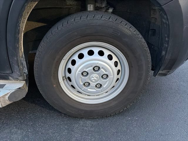 Used 2025 RAM ProMaster 2500 w/ U-Haul Equipment Group FWD image 2