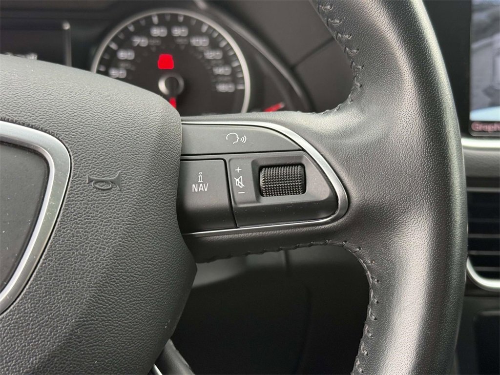 Used 2016 Audi Q5 2.0T Premium Plus w/ Technology Package image 30