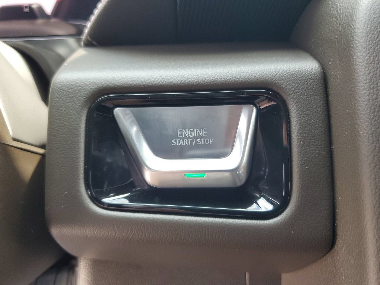 New 2026 GMC Yukon XL Elevation w/ Elevation Premium Package AWD/4WD image 24