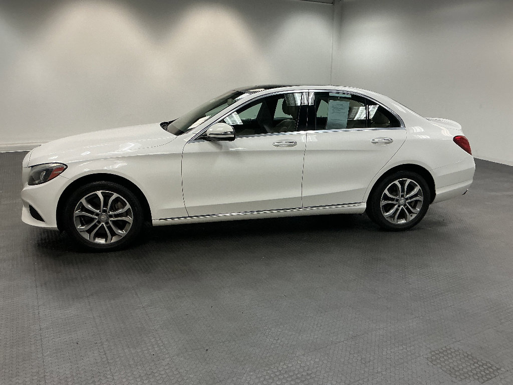 Used 2016 Mercedes-Benz C 300 4MATIC Sedan image 3
