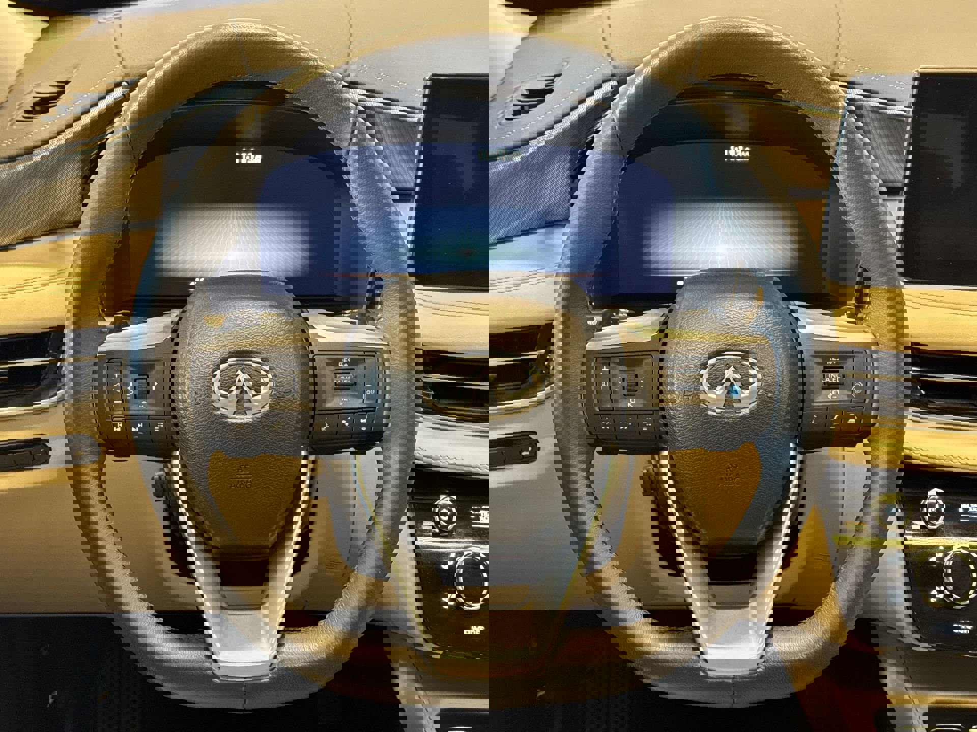 Certified 2023 INFINITI QX60 Luxe w/ Cargo Package image 13