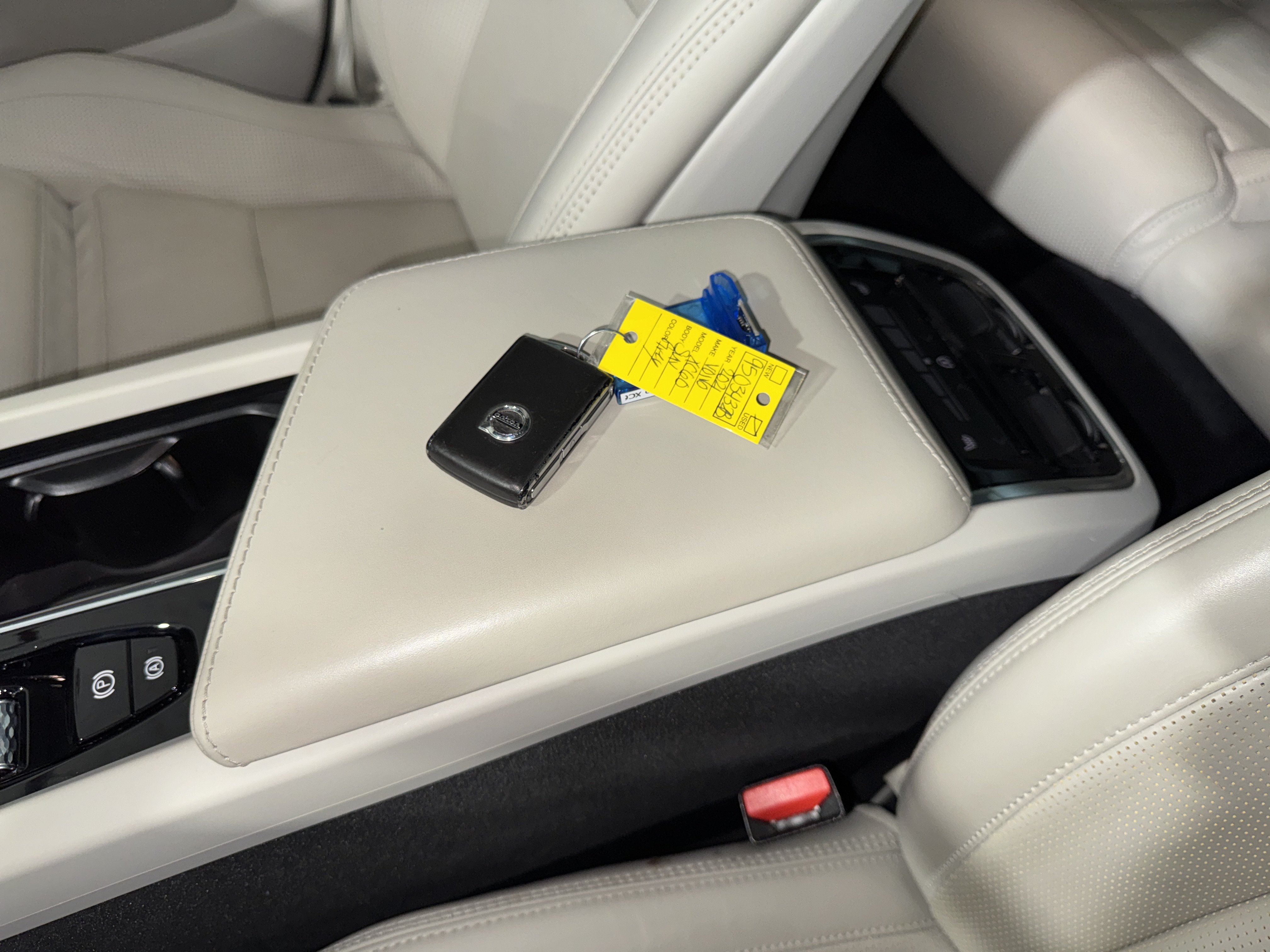 Used 2021 Volvo XC60 T5 Inscription AWD/4WD image 31