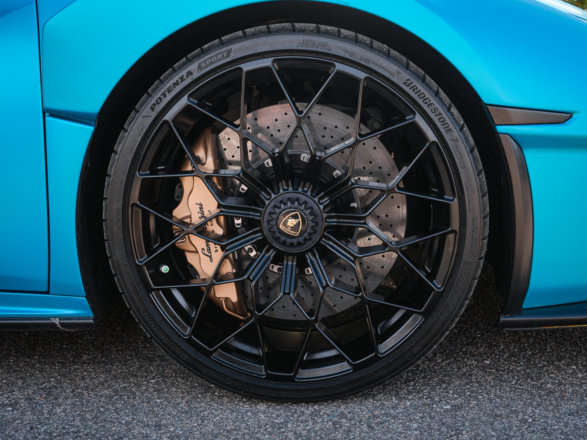 Used 2022 Lamborghini Huracan STO image 17