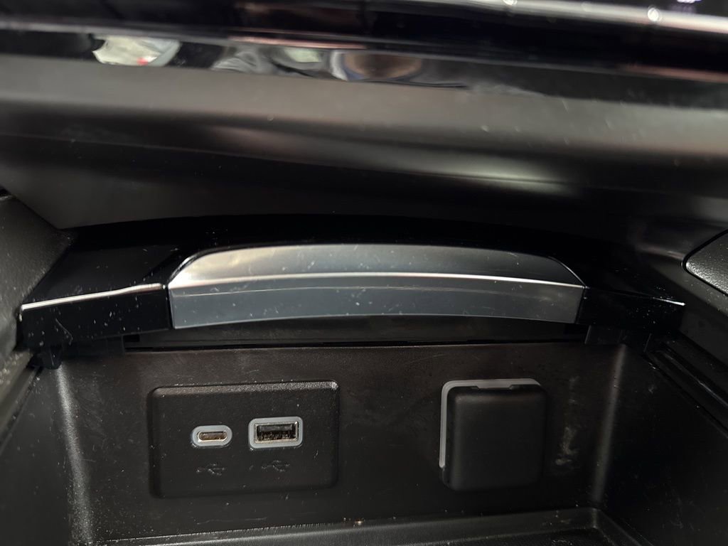 Certified 2023 Buick Envision Essence image 26