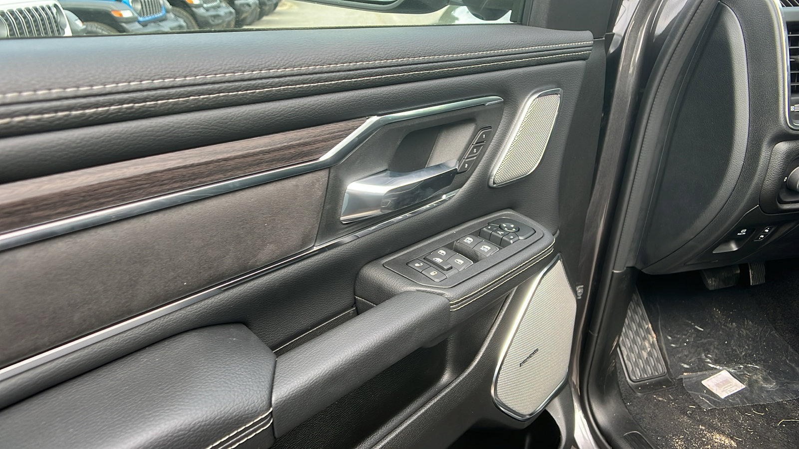 New 2026 RAM 1500 Laramie w/ Night Edition image 15