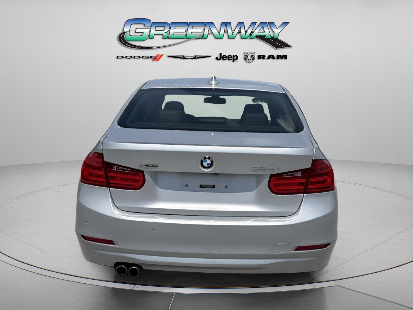 Used 2015 BMW 328i xDrive Sedan AWD/4WD image 3