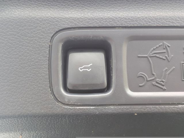 Used 2023 Ford Expedition Max Platinum AWD/4WD image 13