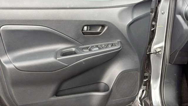 Used 2025 Nissan Versa S w/ Trunk Package image 23