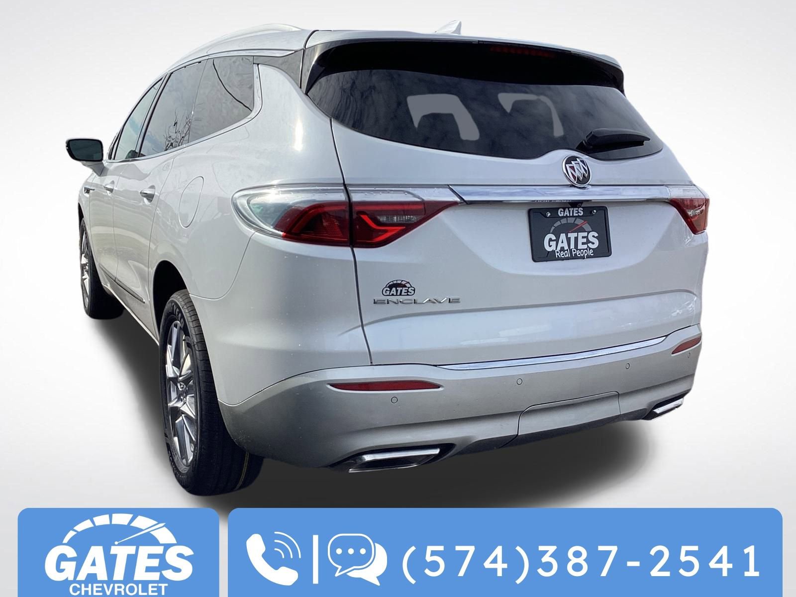 Used 2023 Buick Enclave Essence w/ Experience Buick Package image 8