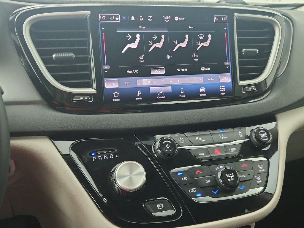 Certified 2024 Chrysler Pacifica Touring-L FWD image 29