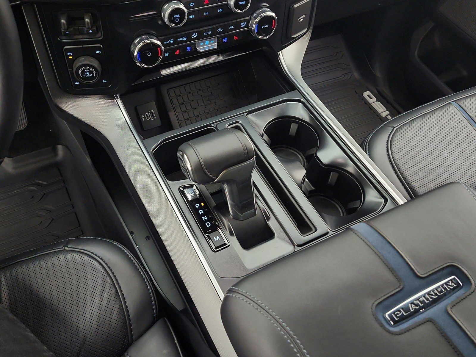 Used 2025 Ford F150 Platinum image 15