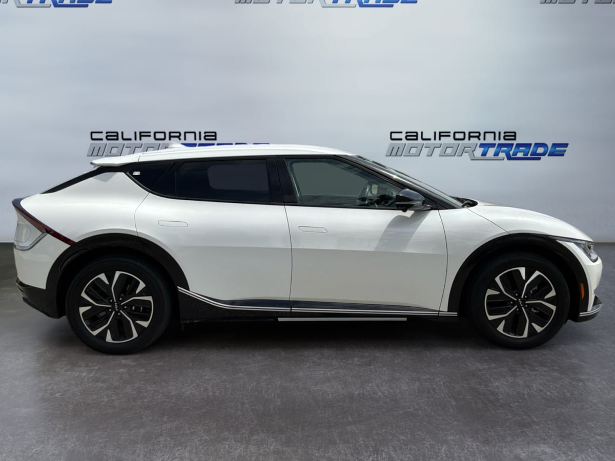 Used 2024 Kia EV6 Wind w/ Wind Technology Package RWD image 4