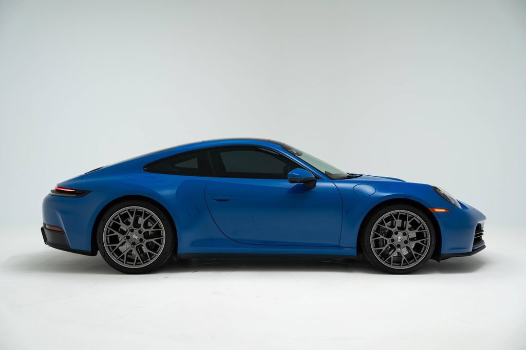 Used 2025 Porsche 911 Carrera RWD image 2