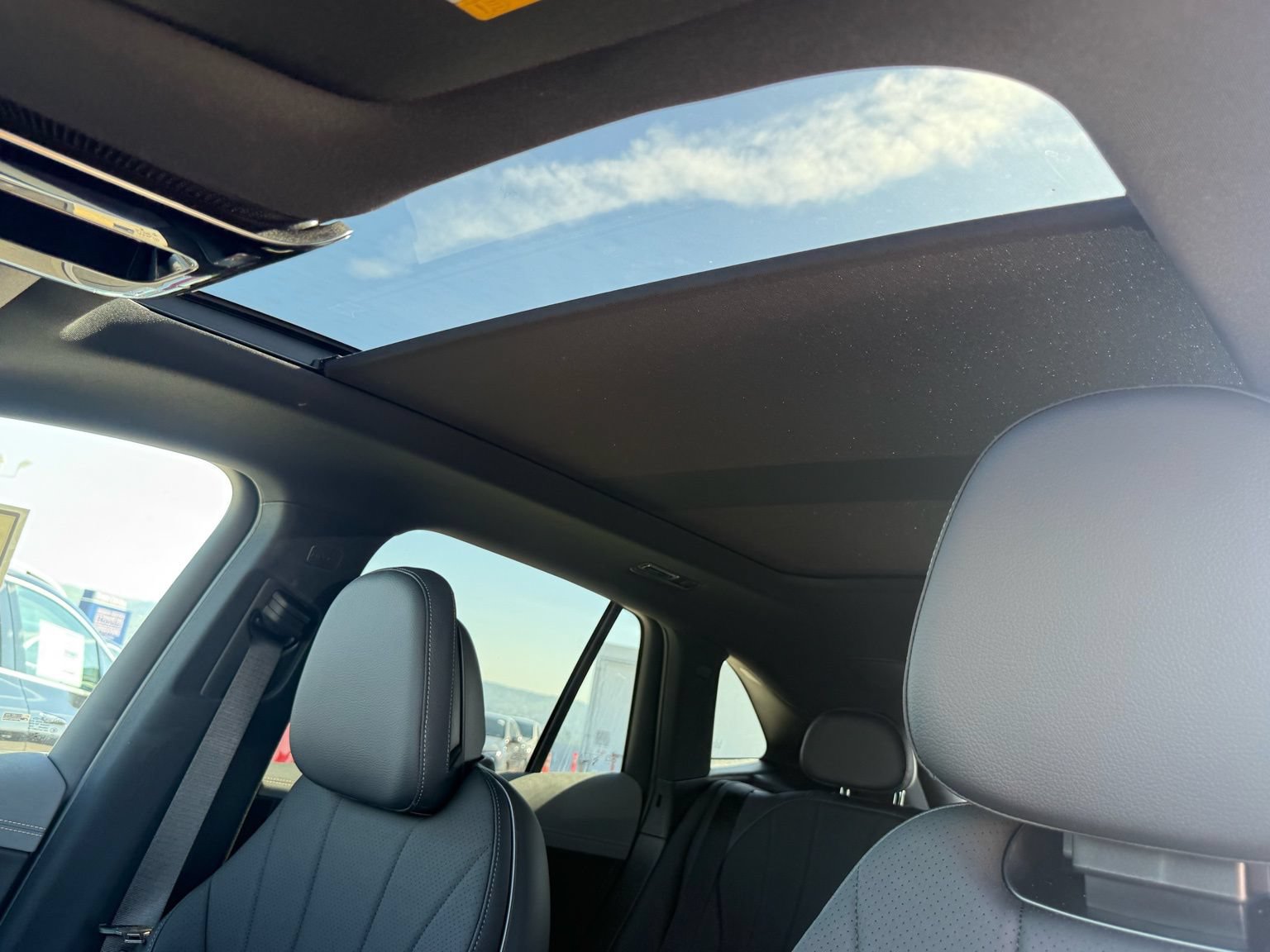 New 2026 Mercedes-Benz EQE 320 4MATIC SUV image 18