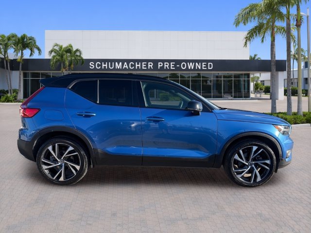 Used 2020 Volvo XC40 T5 R-Design AWD/4WD image 8