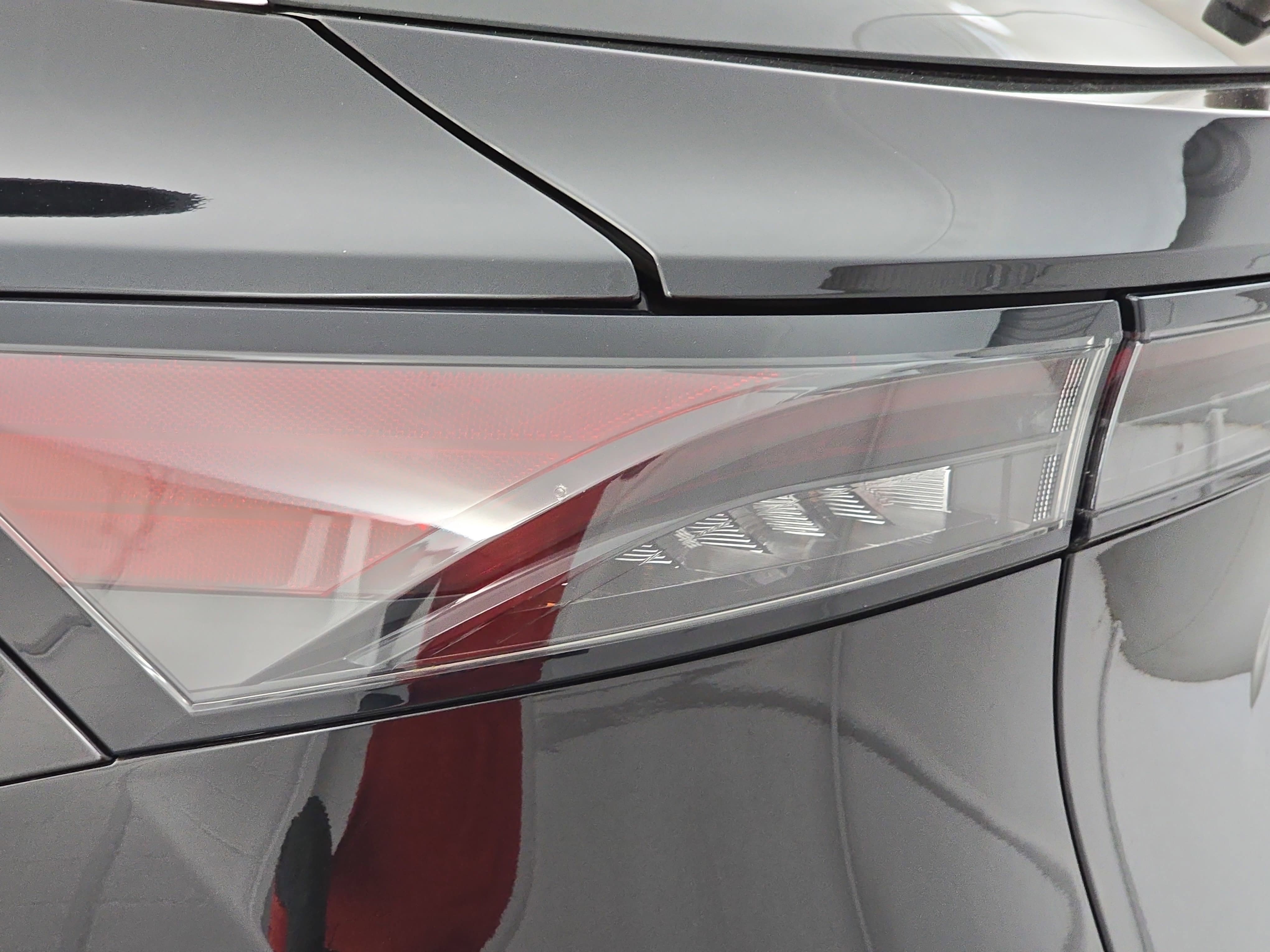 Certified 2024 Nissan Ariya FWD image 34