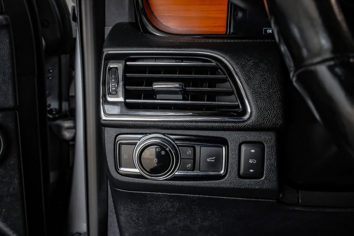 Used 2020 Lincoln Navigator L Reserve image 27