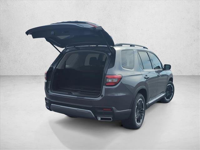 New 2026 Honda Pilot Touring image 2