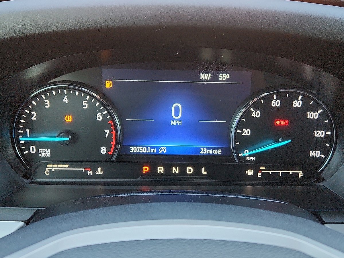 Used 2023 Ford Explorer XLT image 10