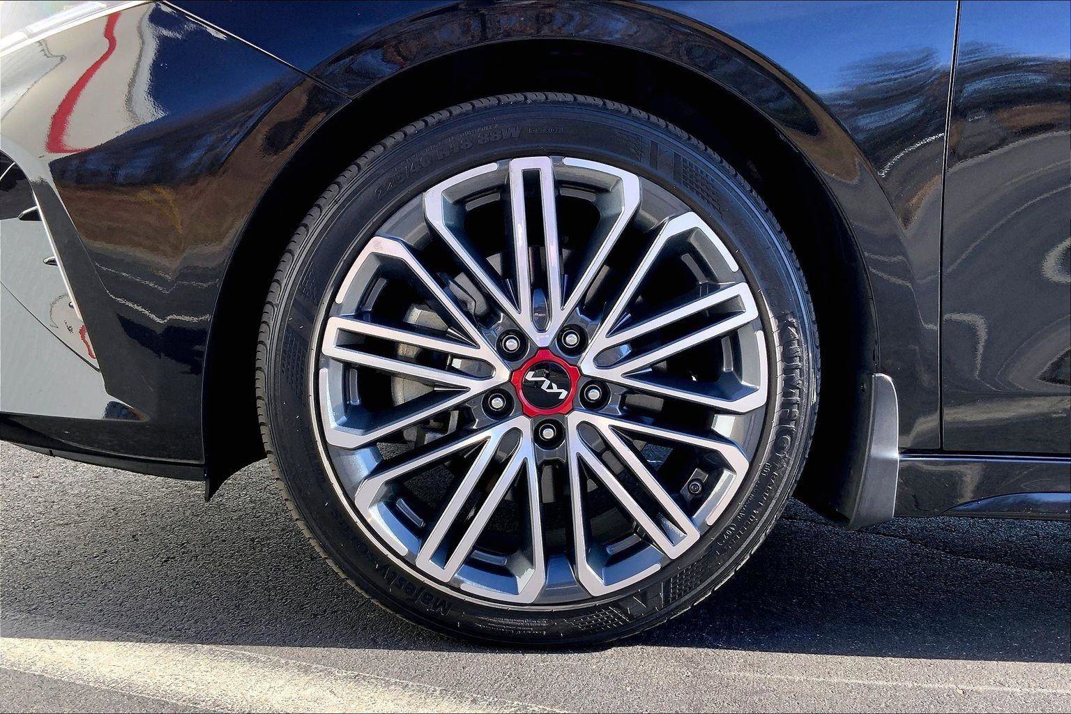 Used 2024 Kia Forte GT w/ GT2 Package image 9