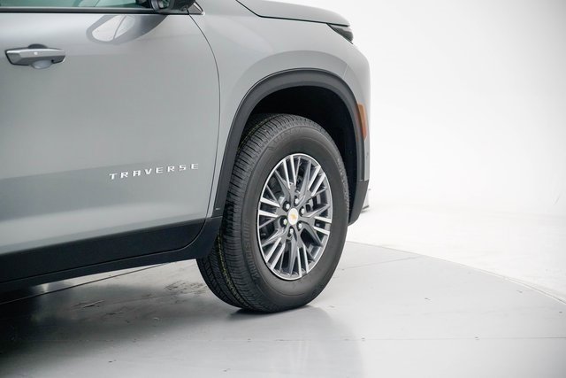 New 2026 Chevrolet Traverse LT w/ Enhanced Driving Package image 8