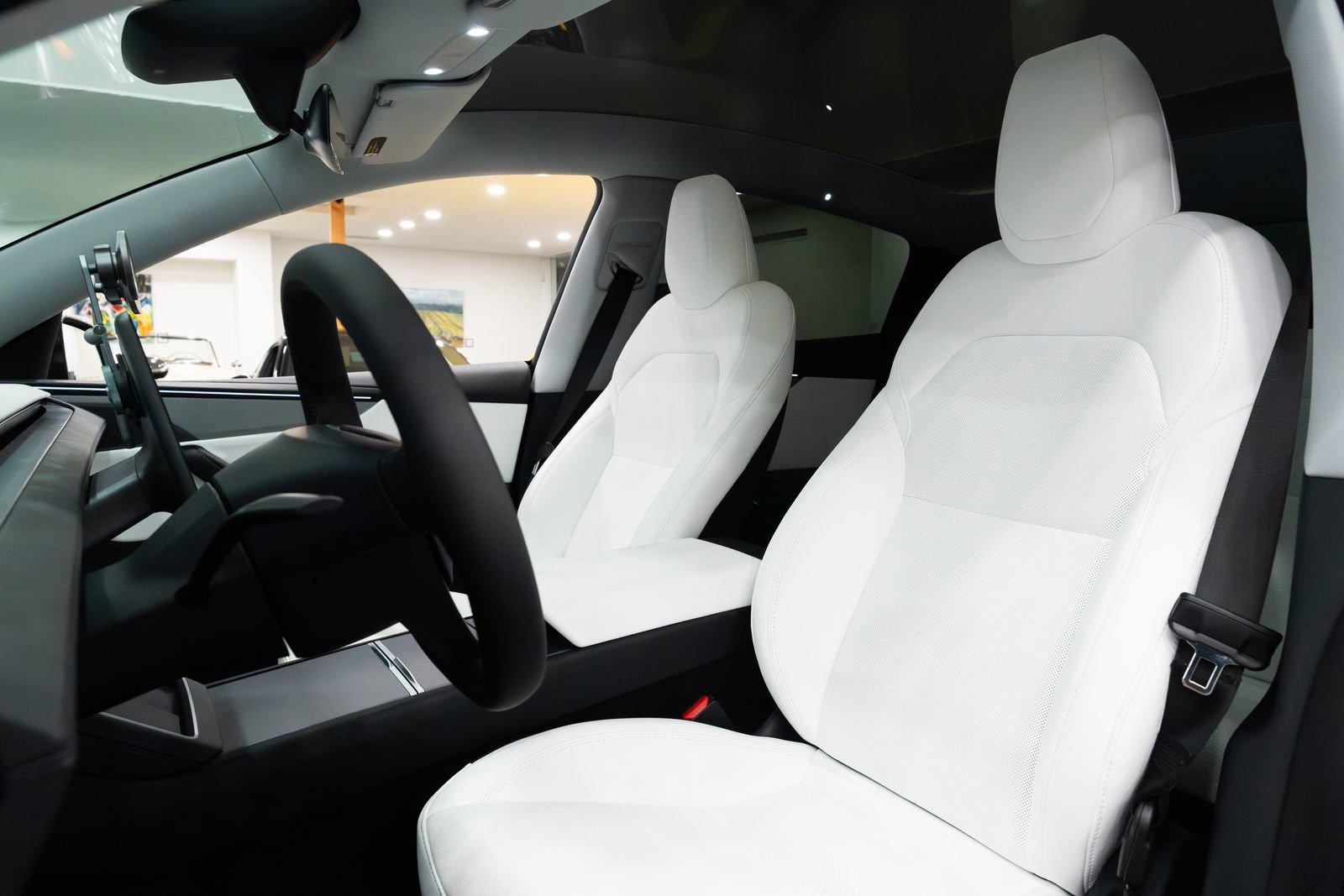 Used 2026 Tesla Model Y Long Range image 8