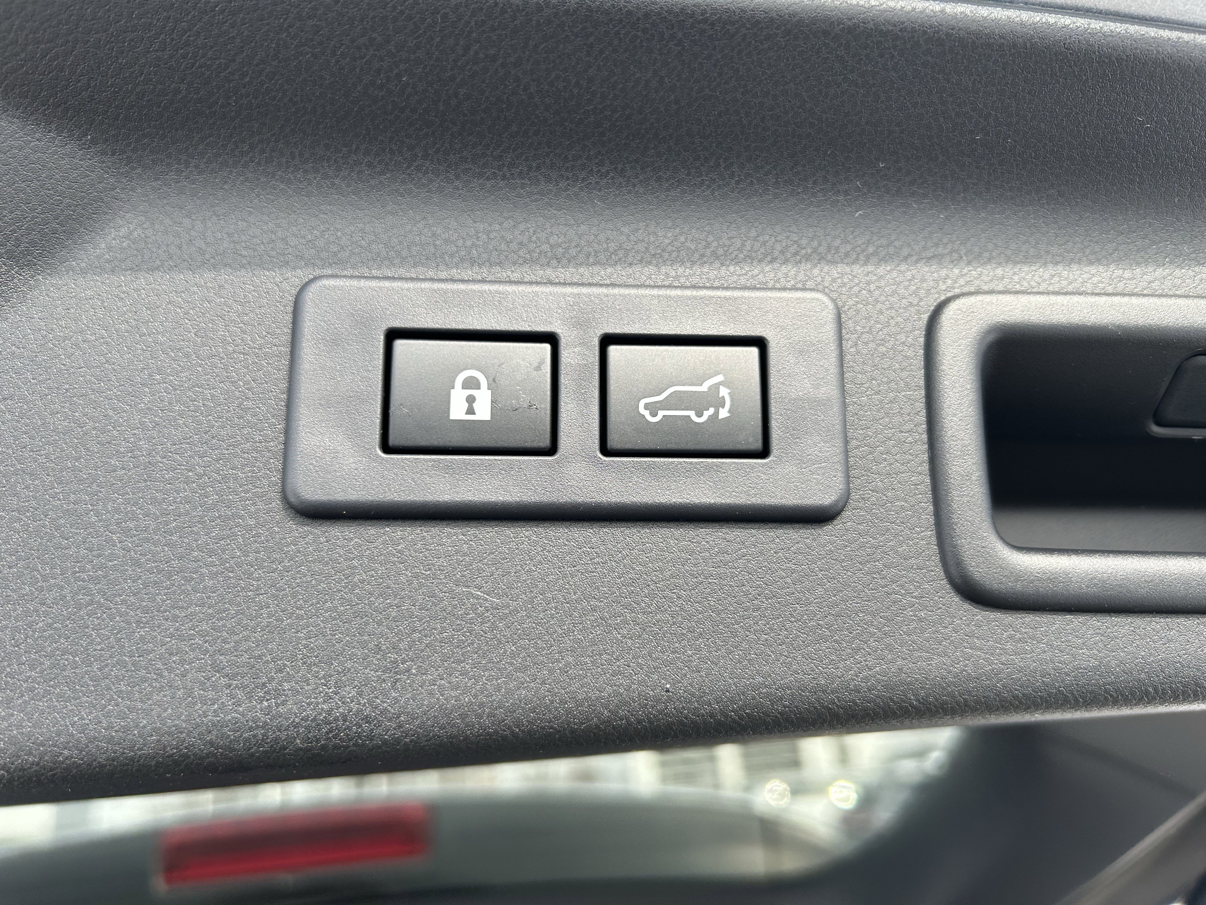 Certified 2025 Subaru Forester Limited image 28