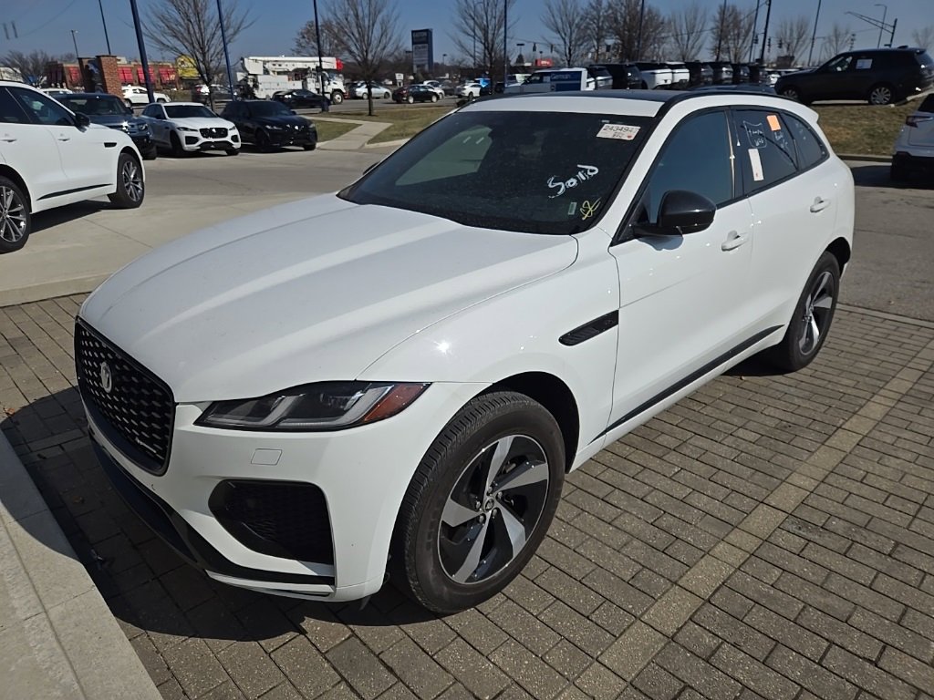 Used 2024 Jaguar F-PACE R-Dynamic S image 1