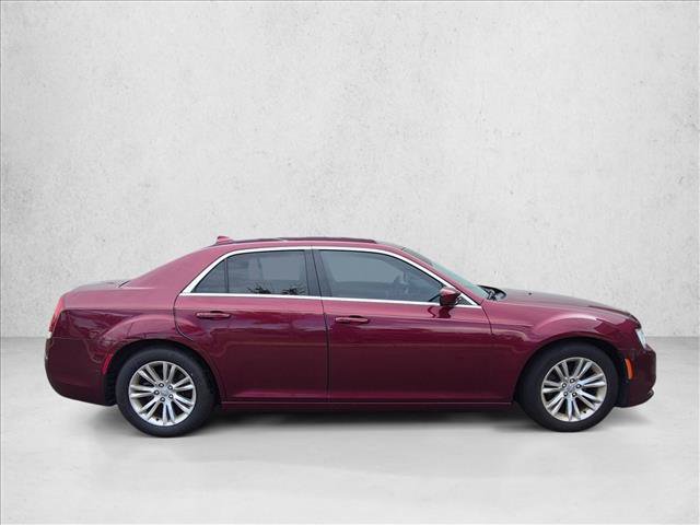 Used 2017 Chrysler 300 Limited w/ Driver Convenience Group RWD image 2