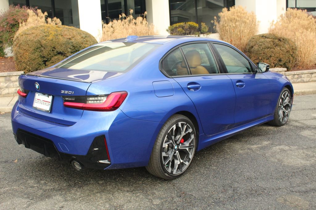 Used 2026 BMW 330i xDrive Sedan w/ M Sport Package AWD/4WD image 10