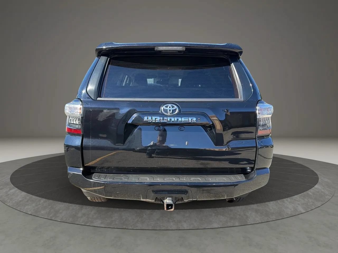 Used 2021 Toyota 4Runner SR5 AWD/4WD image 6