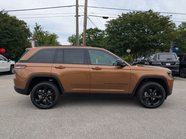 New 2026 Jeep Grand Cherokee Limited AWD/4WD image 2