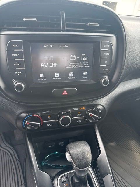 Used 2020 Kia Soul LX FWD image 9